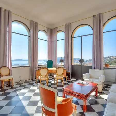 Apartment : Ravissant Loft Avec Vue Mer